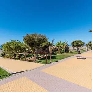A Pie De Playa Benajarafe