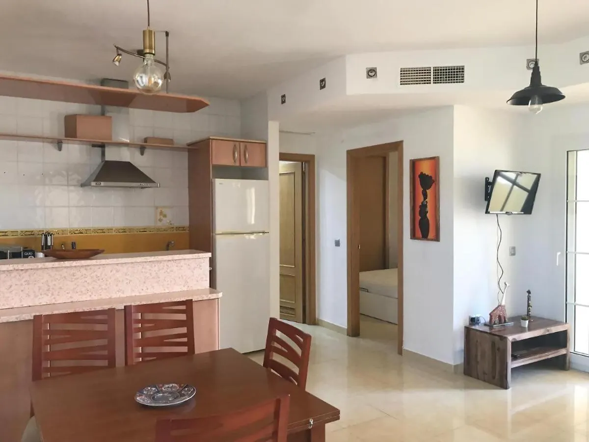 Apartamento Espectacular residencial en 1a linea con piscina. Benajarafe